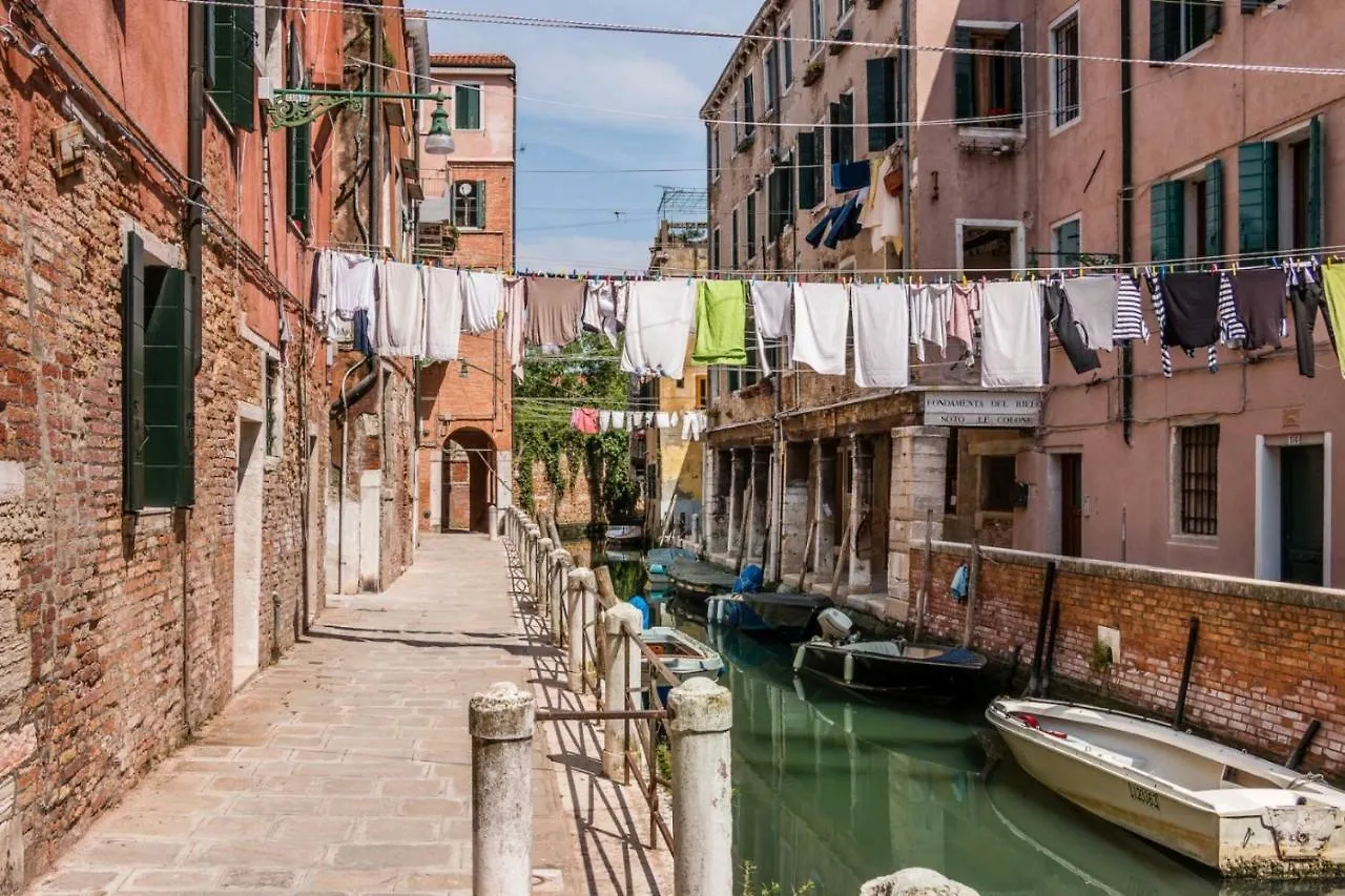 The Venetian Canal View Apartment Venice