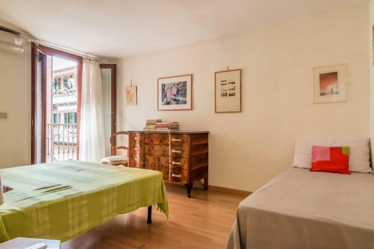 The Venetian Canal View Apartment